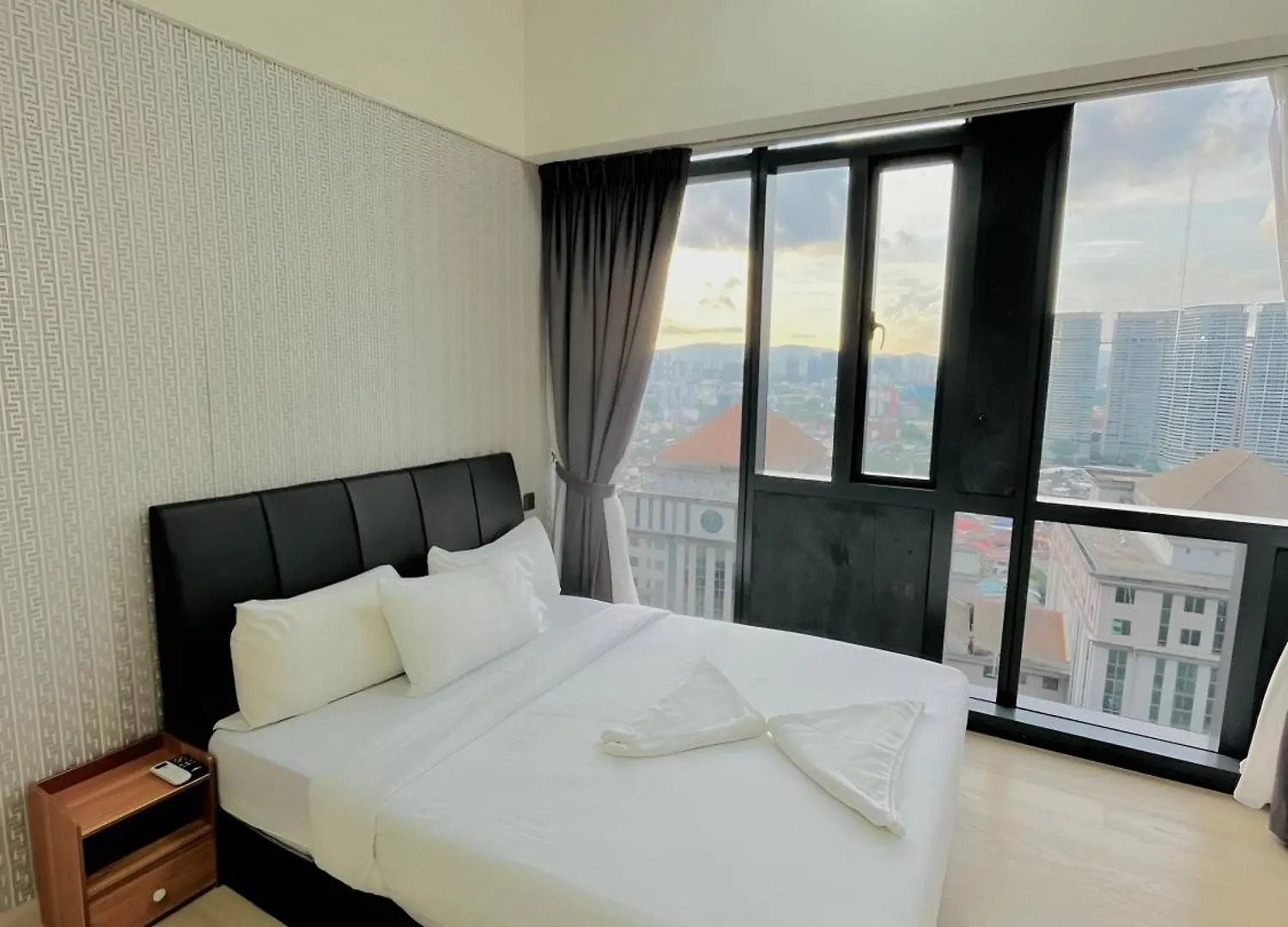 Kl Point At Star Residences Klcc Kuala Lumpur Apartment